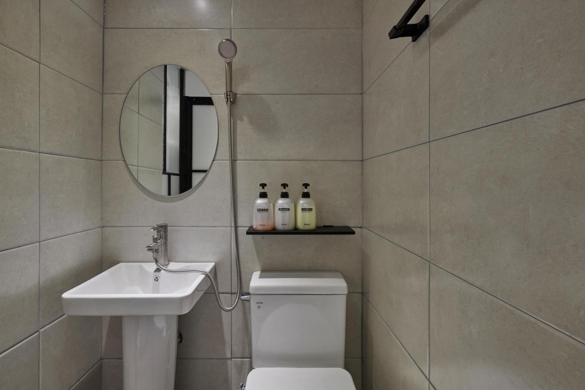 Eight Rest Hostel Myeongdong โซล ภายนอก รูปภาพ